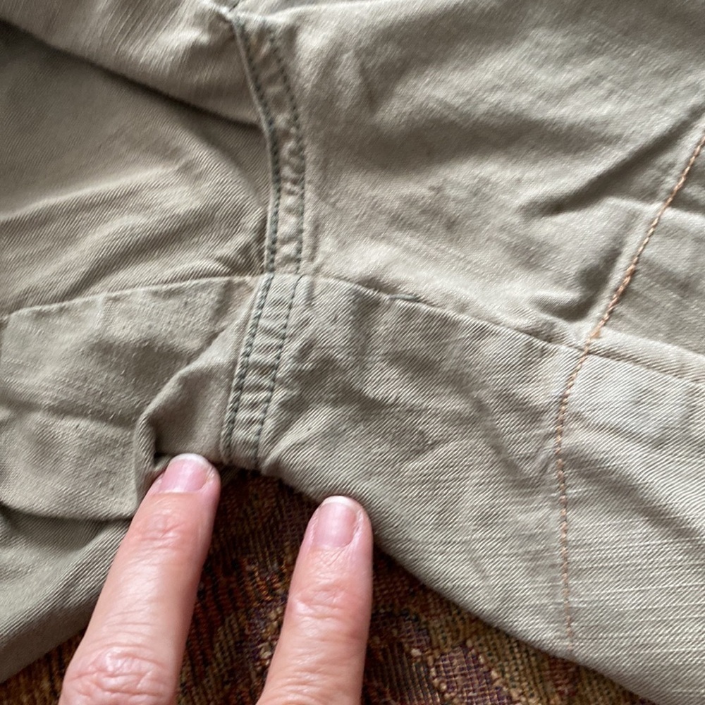 Levi’s 100% cotton cargo shorts size 14 - Picture 8 of 9